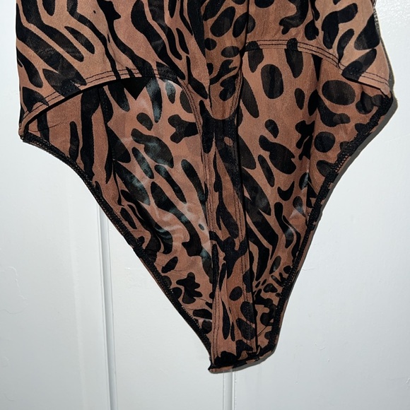 GOOD AMERICAN - MESH BUSTIER BODYSUIT 🐆 - Picture 9 of 11